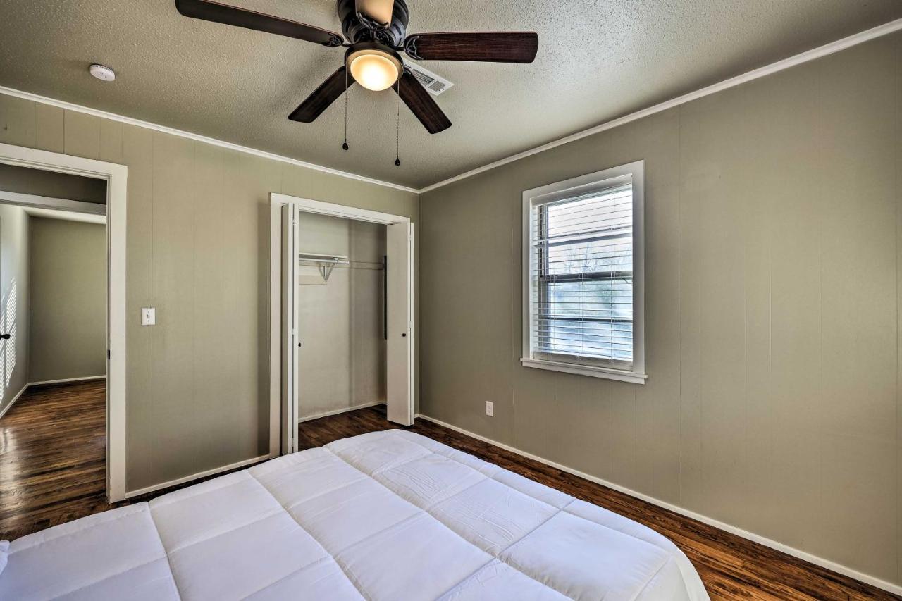 Fayetteville Vacation Rental - 2 Mi To Dtwn! Экстерьер фото